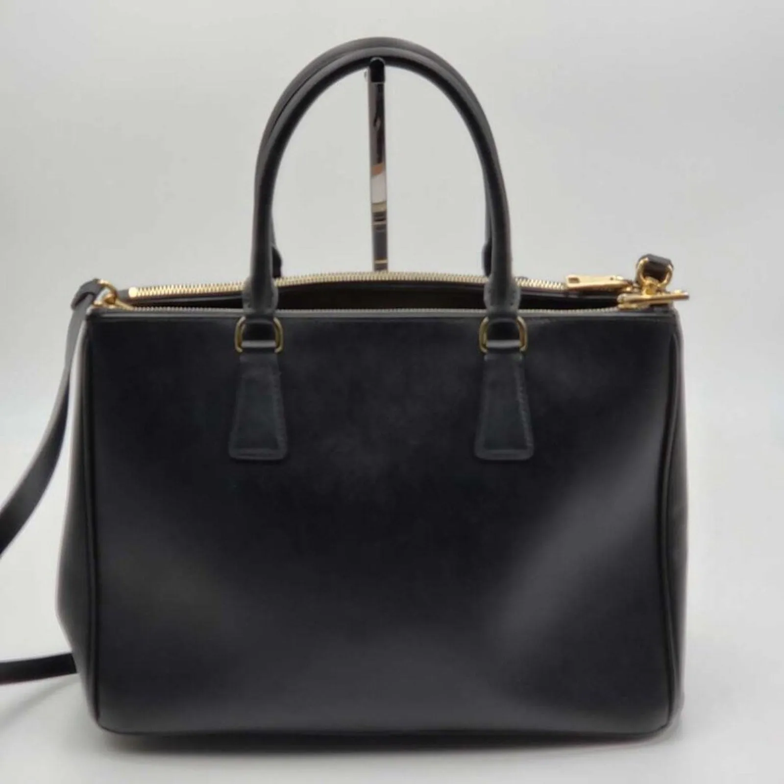 100% Authentic Prada Galleria Black Leather Shoulder Bag