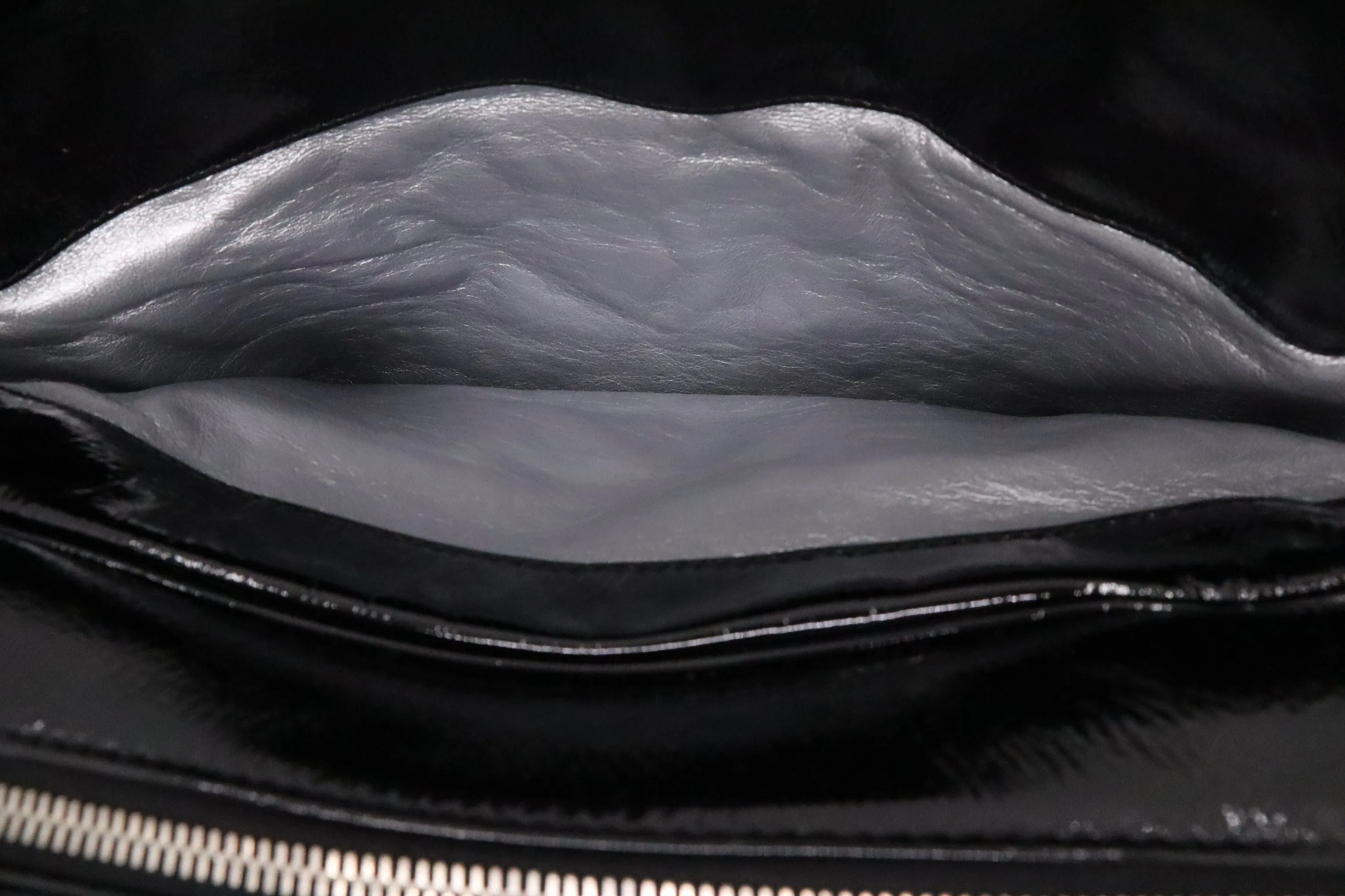 Chanel Shoulder Tote Bag in Black Patent Leather