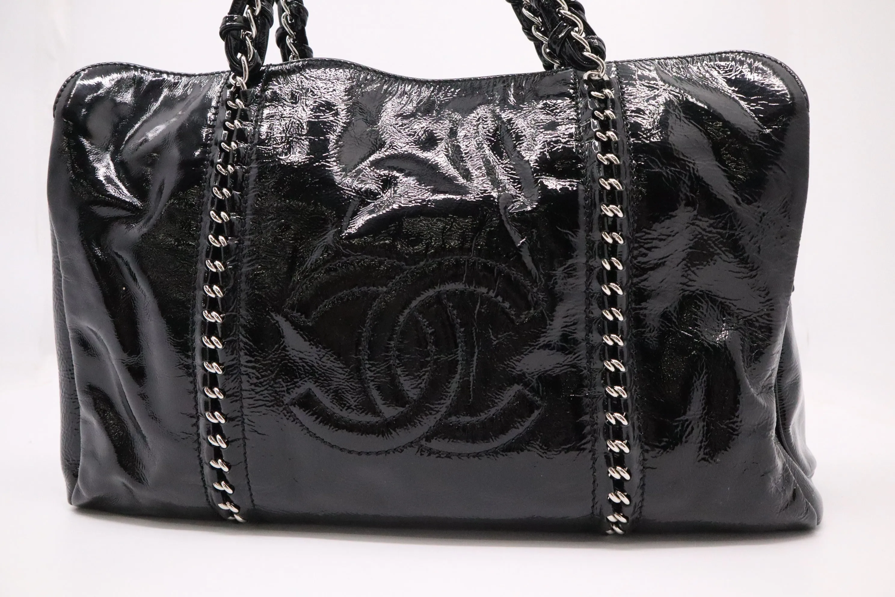 Chanel Shoulder Tote Bag in Black Patent Leather