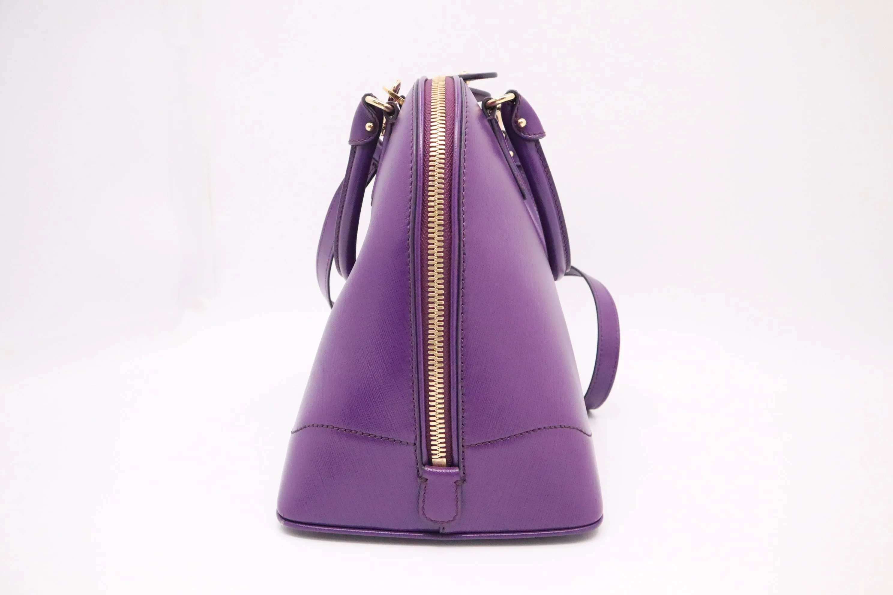 Ferragamo Handbag in Purple Leather