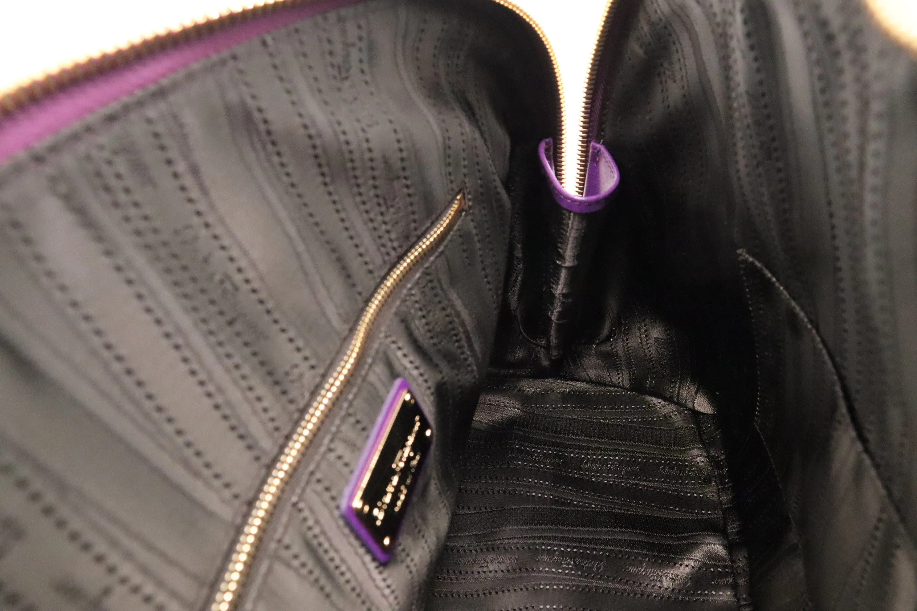 Ferragamo Handbag in Purple Leather