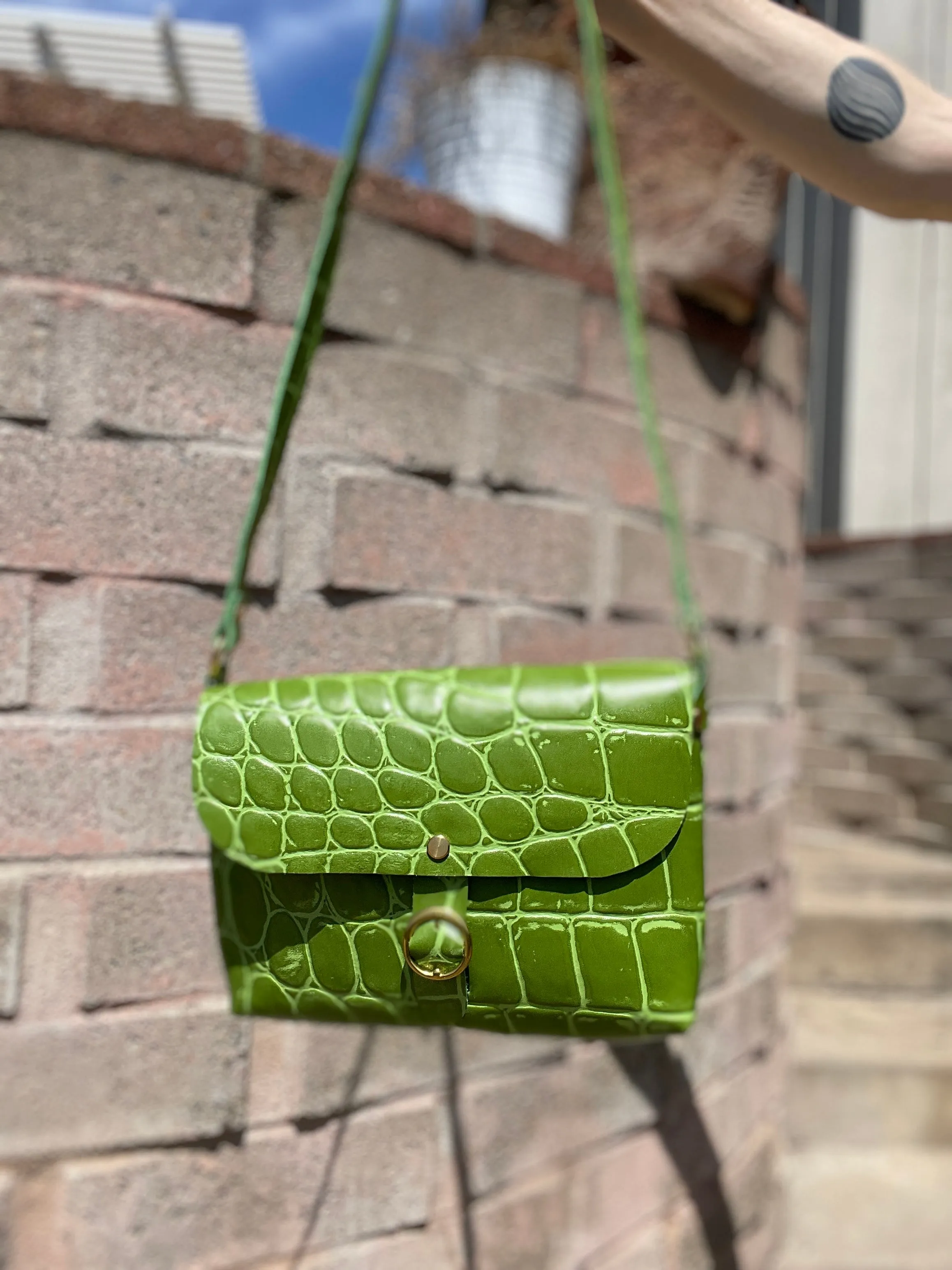 Green Jumbo Croc Embossed  Leather Small Crossbody Flap Messenger Bag