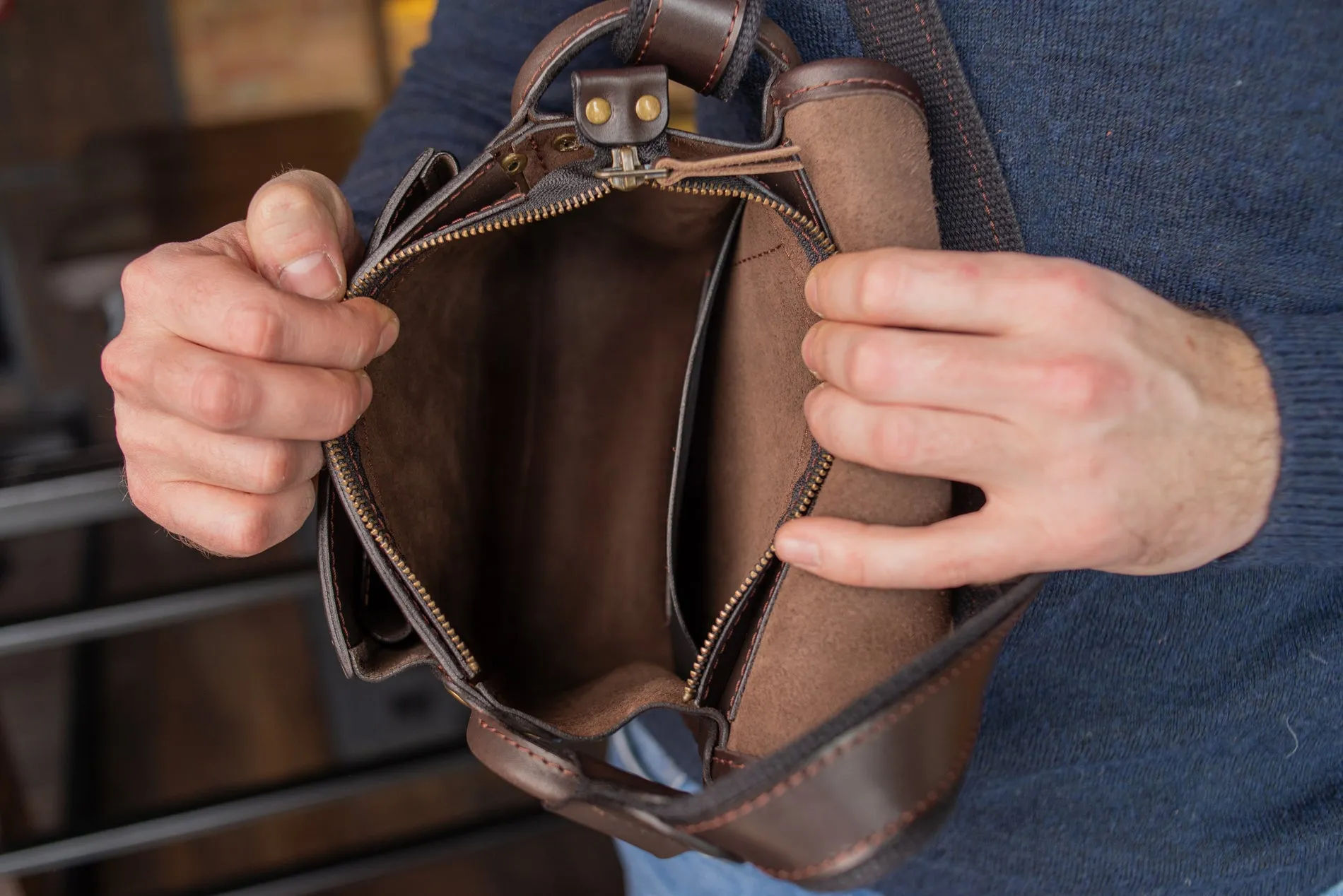 Personalized men shoulder bag, Handmade Leather Mens Bag Cross-body, Leather Messenger Bag Men, Full grain leather bag men, Gift for him