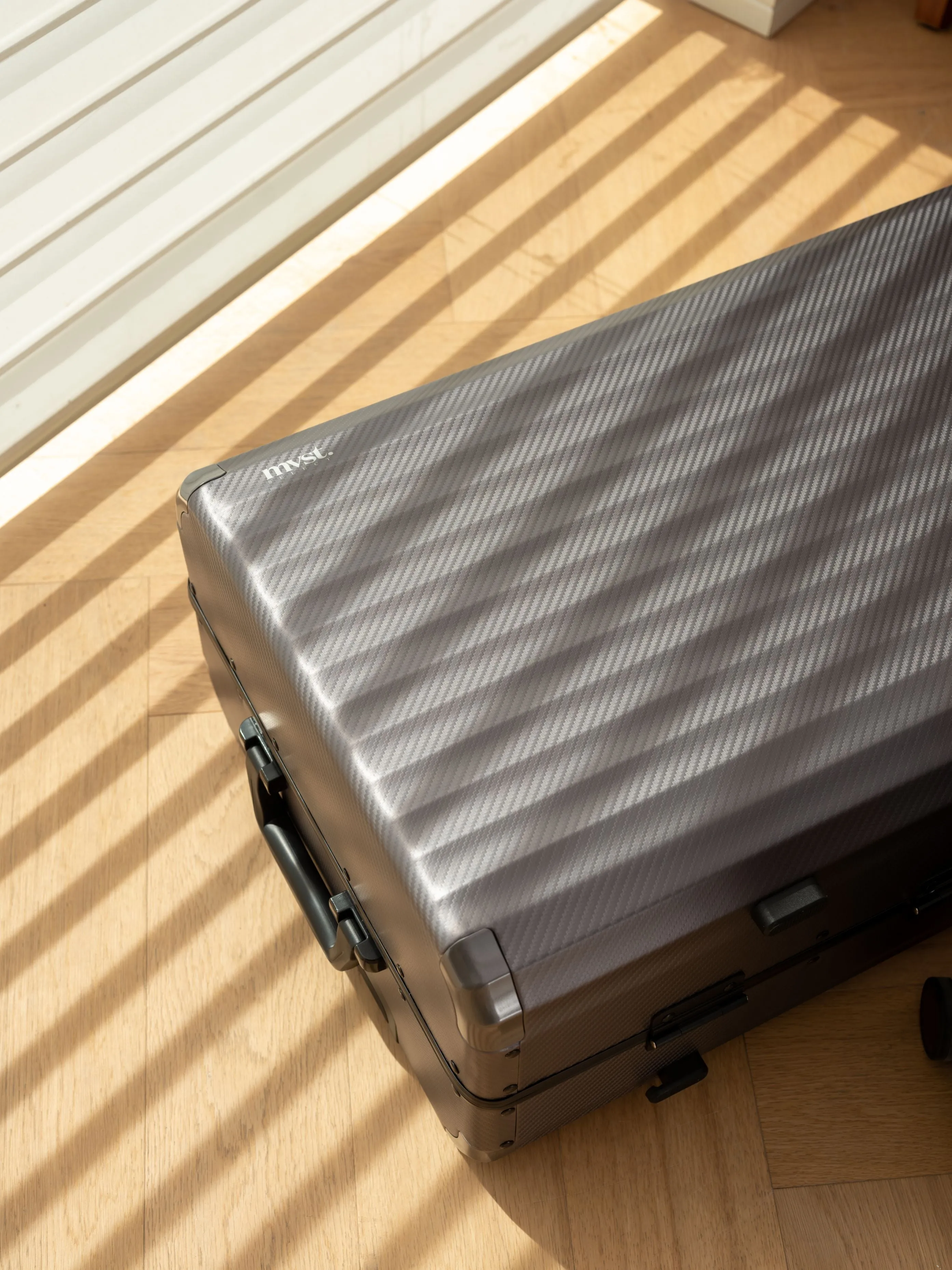 SPACE Aluminum Suitcase Gunmetal